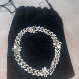 Trendy Cuban butterfly bracelet 🦋.